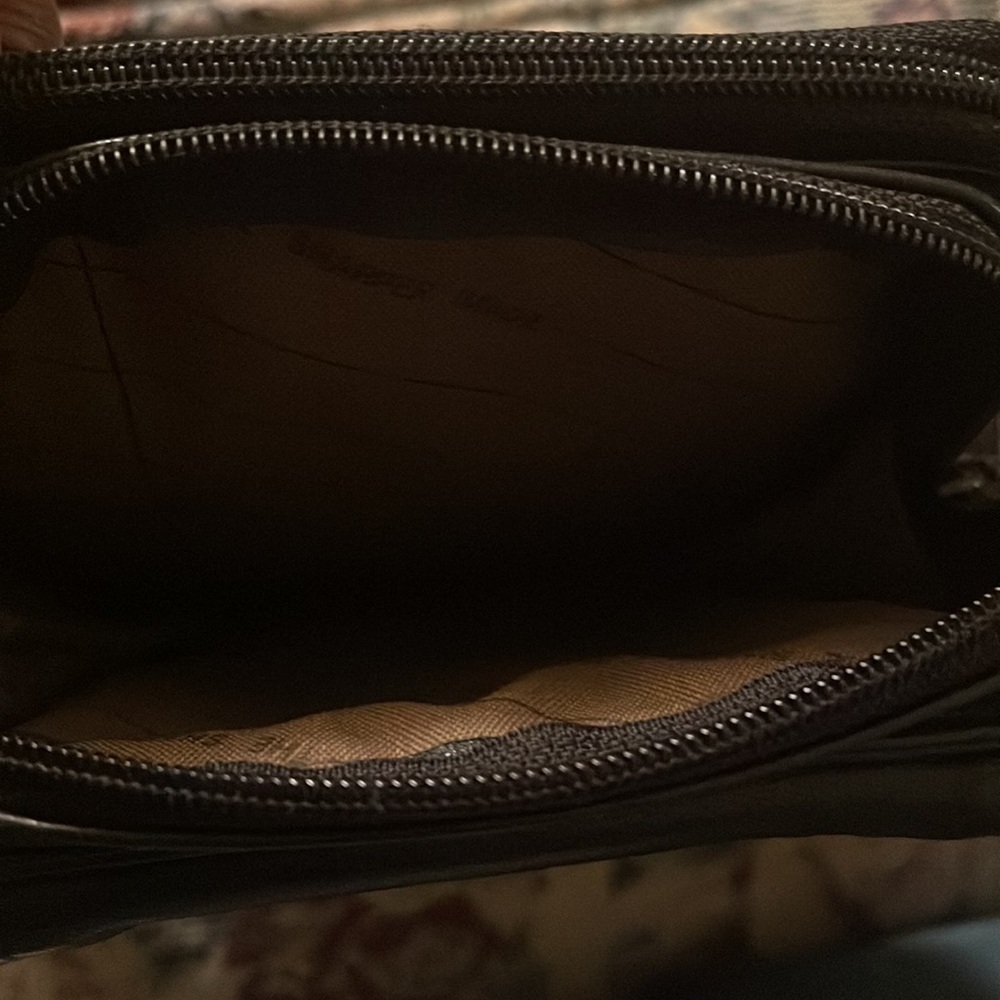 The Sharper Image Multi Compartment Black Bag. - image 4